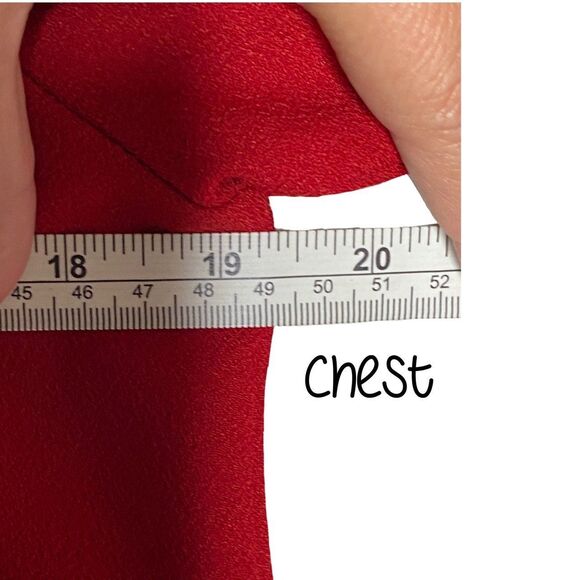 Medium Scalloped Top, Francescas Everly - Picture 8 of 9